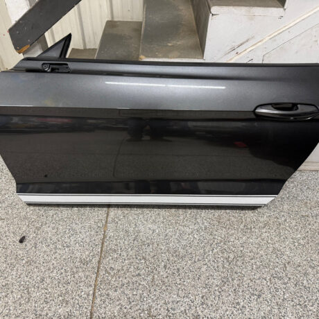 Ford Mustang GT GT500 LH Driver Side Door Complete w/Glass "J7"