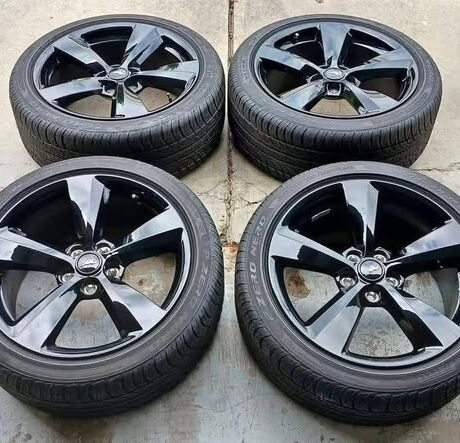 2015+ Mustang wheels and tires
