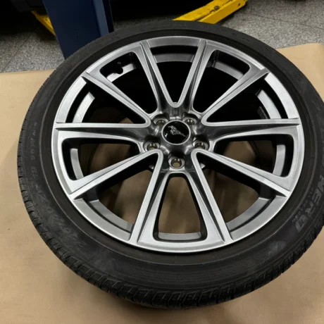 Ford Mustang GT Wheel Rim 19"x8.5" Pirelli Pzero 255/40/19