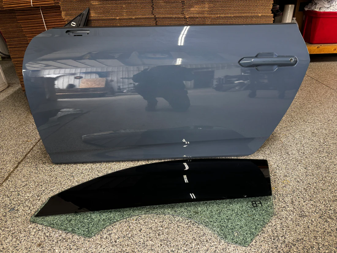 Ford Mustang GT EcoBoost LH Driver Side Door Complete w/Glass K1
