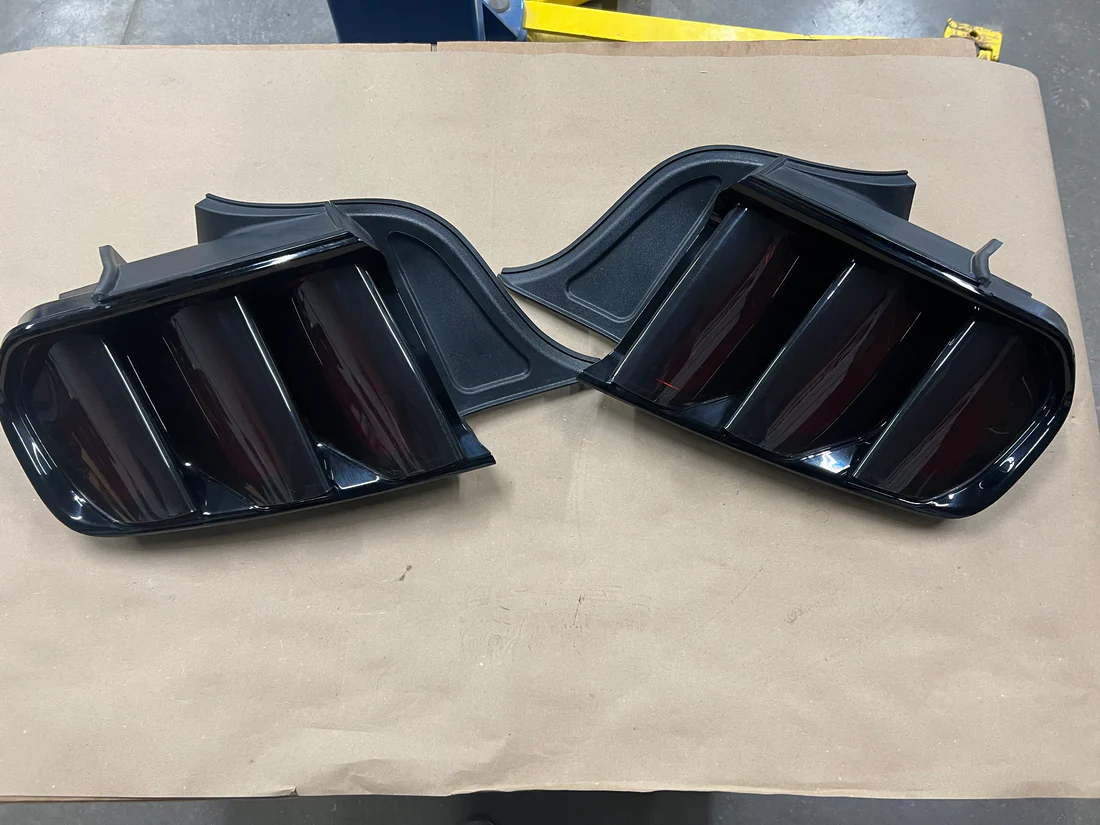 Ford Mustang GT GT500 Eco boost RH LH Tail Lights Pair Smoked Covers